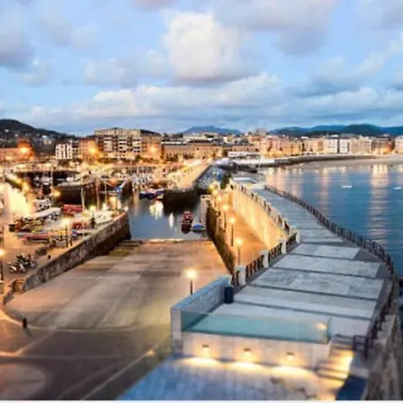 Zurriola Beachfront Luxury San Sebastian