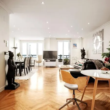 Zurriola Beachfront Luxury *